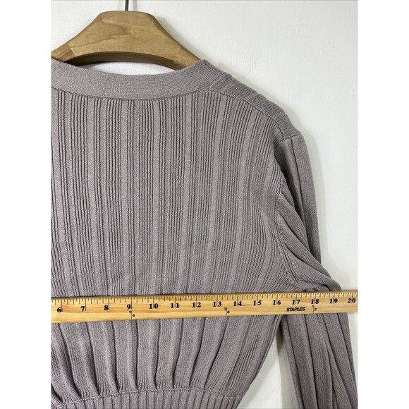 Wilfred Aritzia Merino Wool Ribbed Knit Plunge Front Cropped Cardigan - Picture 7 of 8
